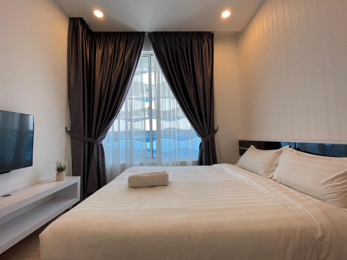 The Wave Suites Melaka Exterior foto